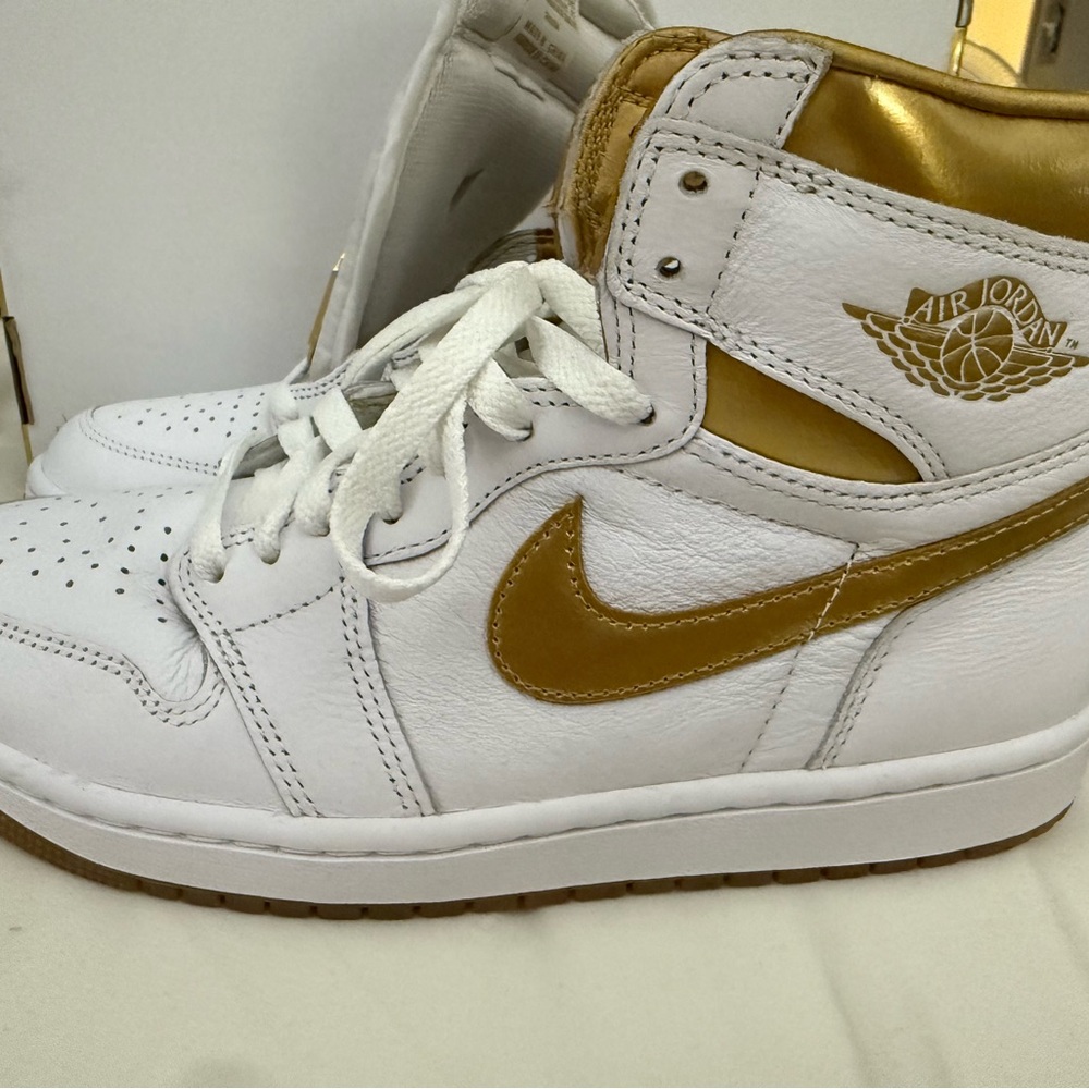 Nike Air Jordan Women's White and Gold Athletic Shoes